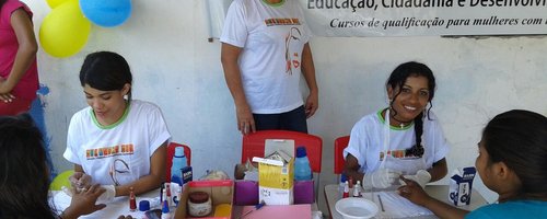Até 2017, quando o programa ainda estava ativo no Governo Federal, centenas de mulheres em vulnerabilidade social, em todo o estado, receberam qualificação no IFRR
