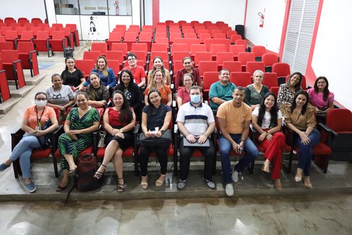 Equipe multidisciplinar que atua no curso FIC em Educação especial