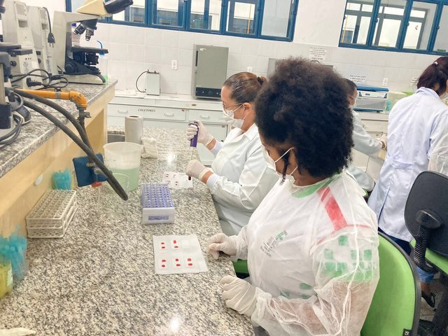 Prática de laboratório - Diuvlgação