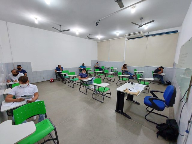 Prova do vestibular será aplicada neste domingo, 21