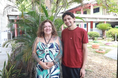 A professora Silvina Faria foi a orientadora do TCC, que tratou da Acessibilidade comunicacional em Libras